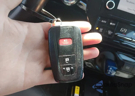 2020 Toyota Prius Xle Awd-E from USA, damaged, VIN JTDL9RFU1L3019256